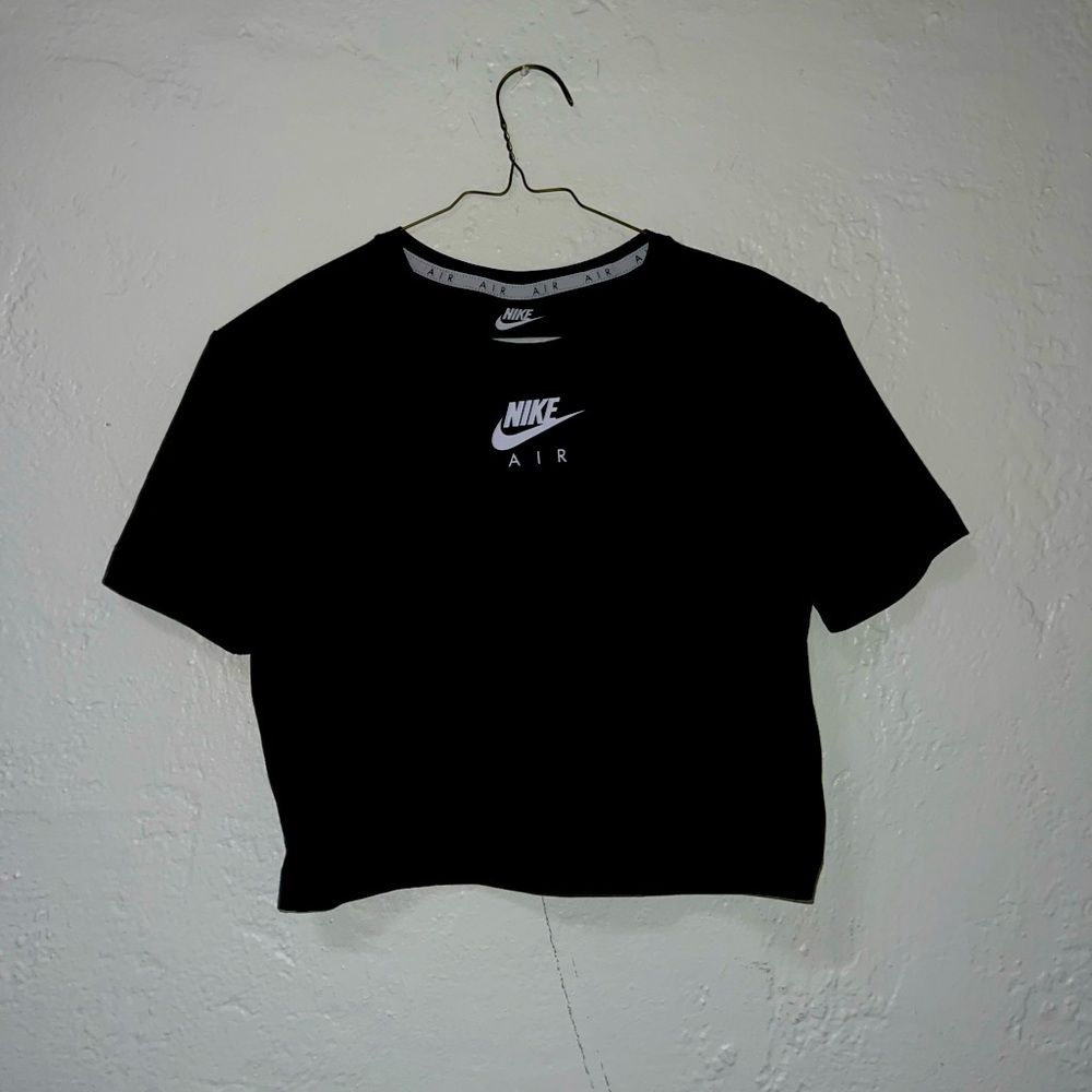 Nike Women’s Crop Top Tee Size Medium Black